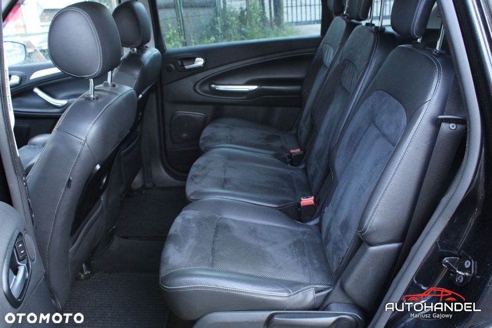 Ford S-Max - 22