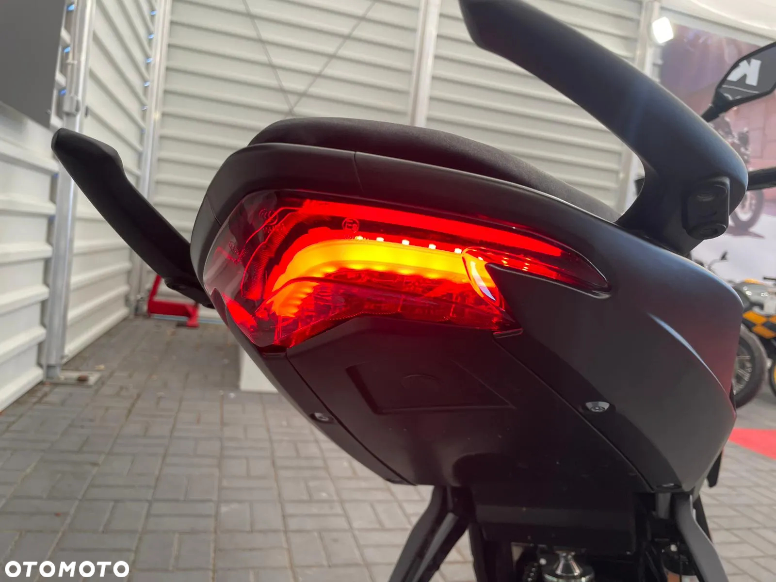VOGE 300R - 14