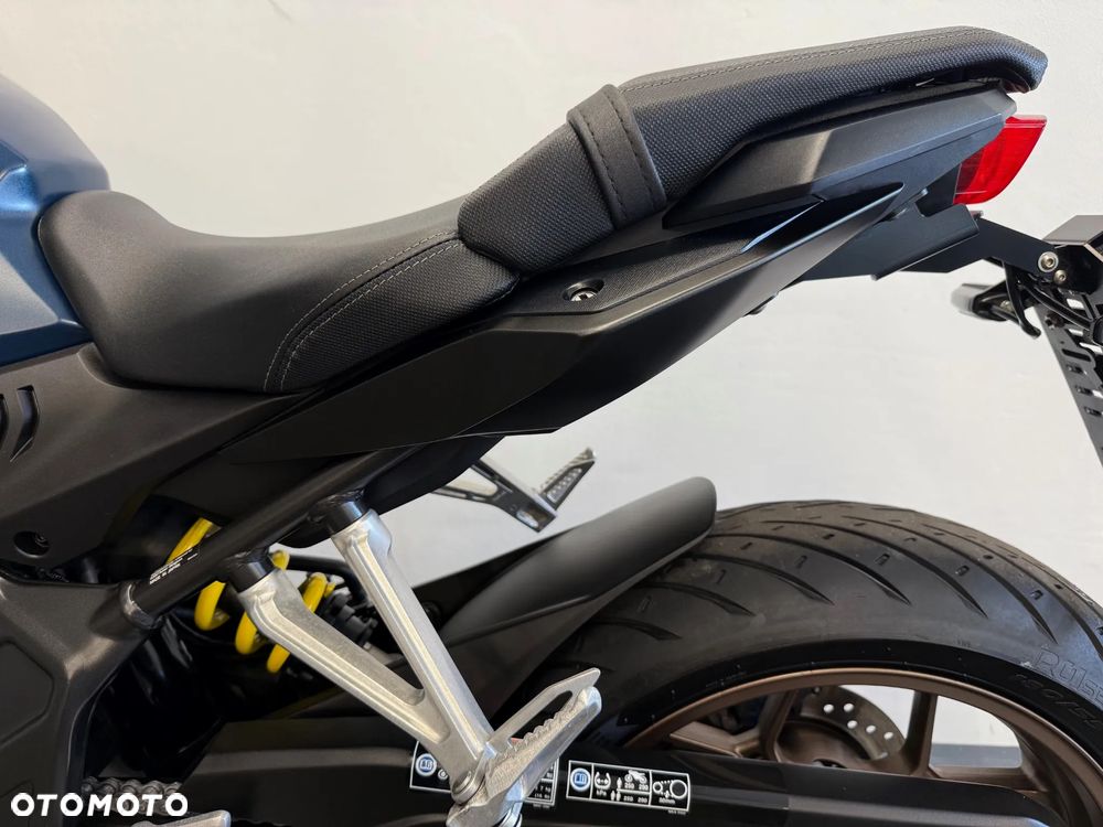 Honda CB - 27