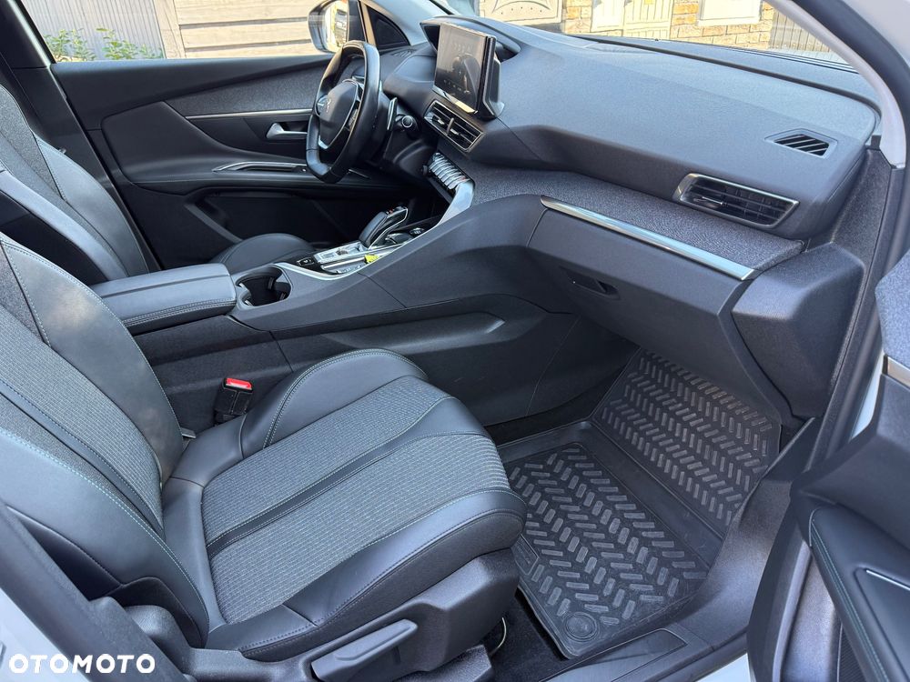 Peugeot 3008 1.6 PureTech Hybrid4 PHEV Allure S&S EAT8 - 12