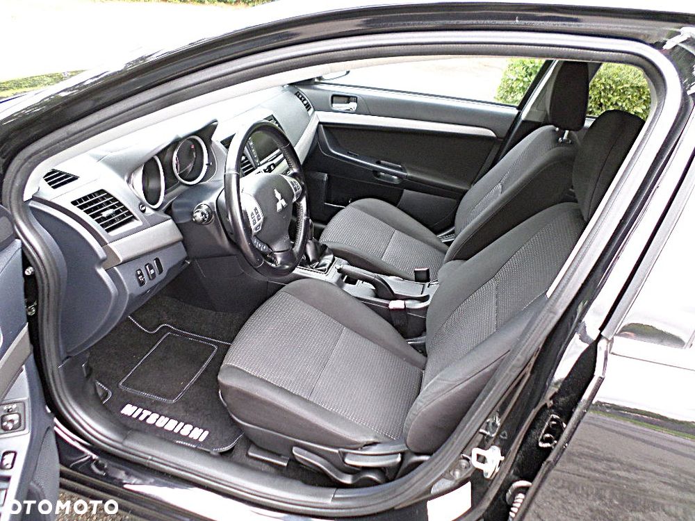 Mitsubishi Lancer 1.8 Instyle NAVI - 22