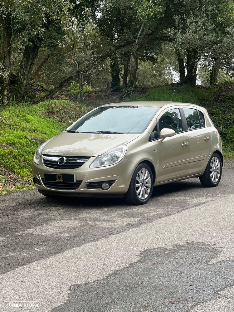 Opel Corsa 1.2 Cosmo Easytronic - 3