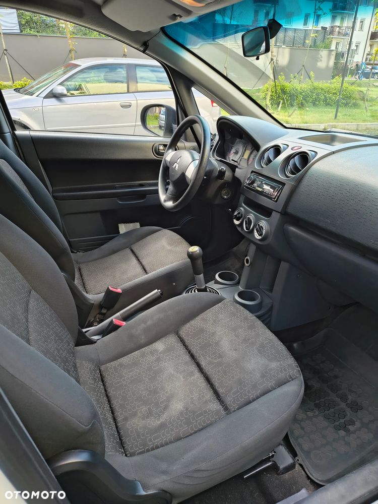 Mitsubishi Colt 1.1 Inform - 13