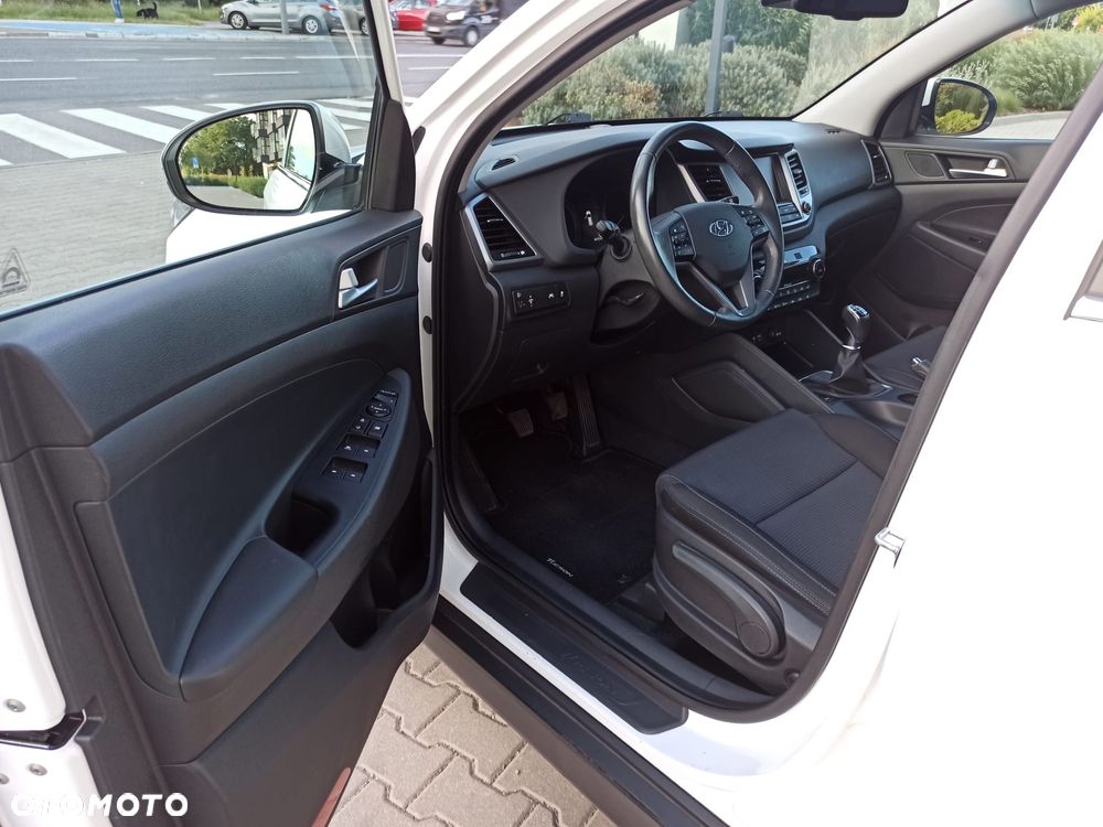 Hyundai Tucson blue 1.7 CRDi 2WD Advantage - 9