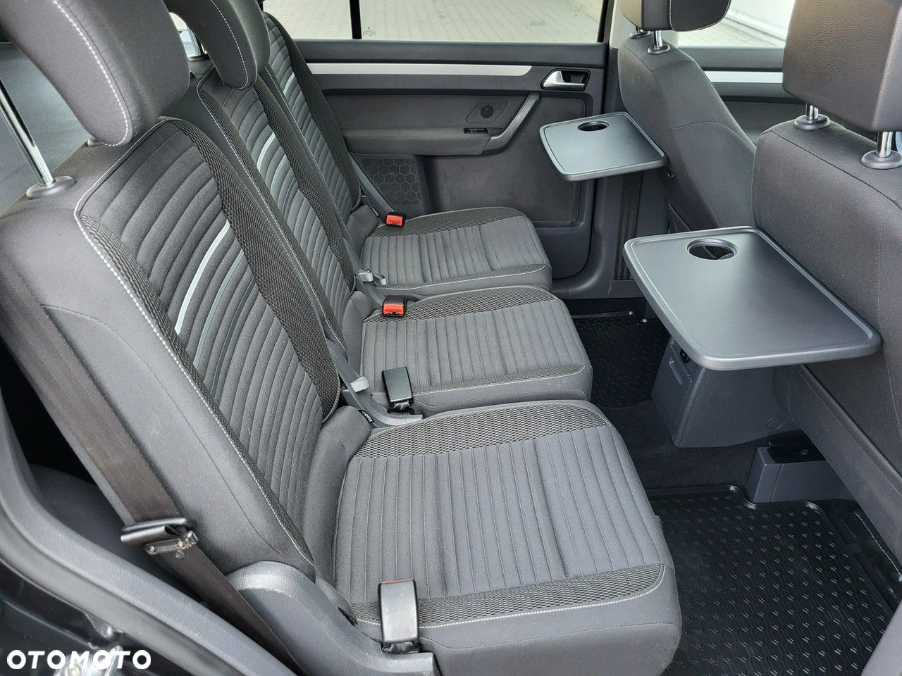Volkswagen Touran - 22