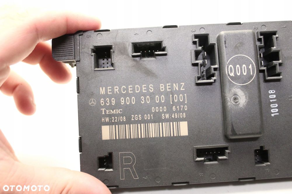 mercedes vito w639 03r- sterownik moduł drzwi przód prawy  a6399003000 - 4