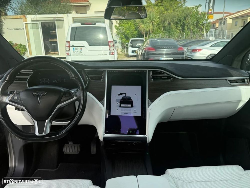 Tesla Model X P90D AWD - 7