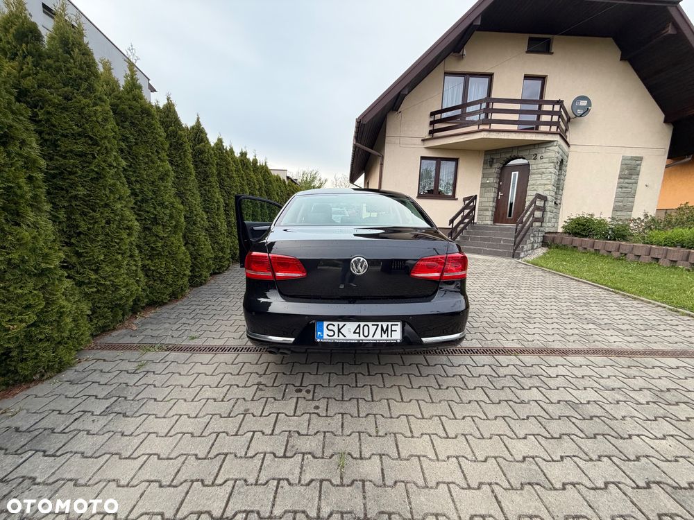 Volkswagen Passat 2.0 TDI Highline R-Style DSG - 9