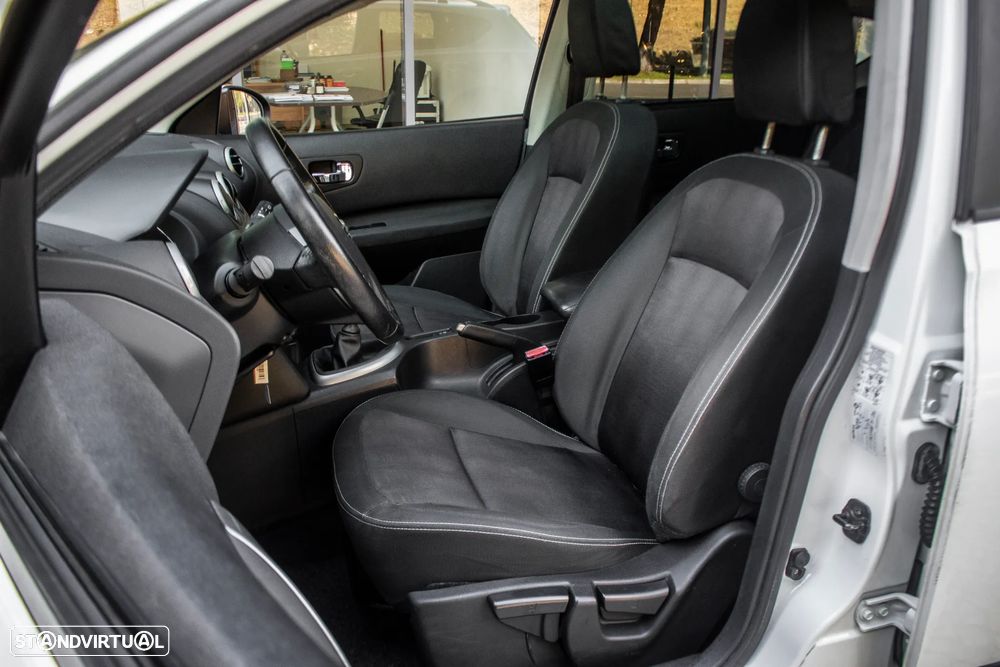 Nissan Qashqai 1.6 dCi N-Connecta - 22