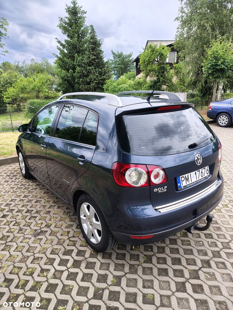 Volkswagen Golf Plus 1.9 TDI DPF Trendline DSG - 4