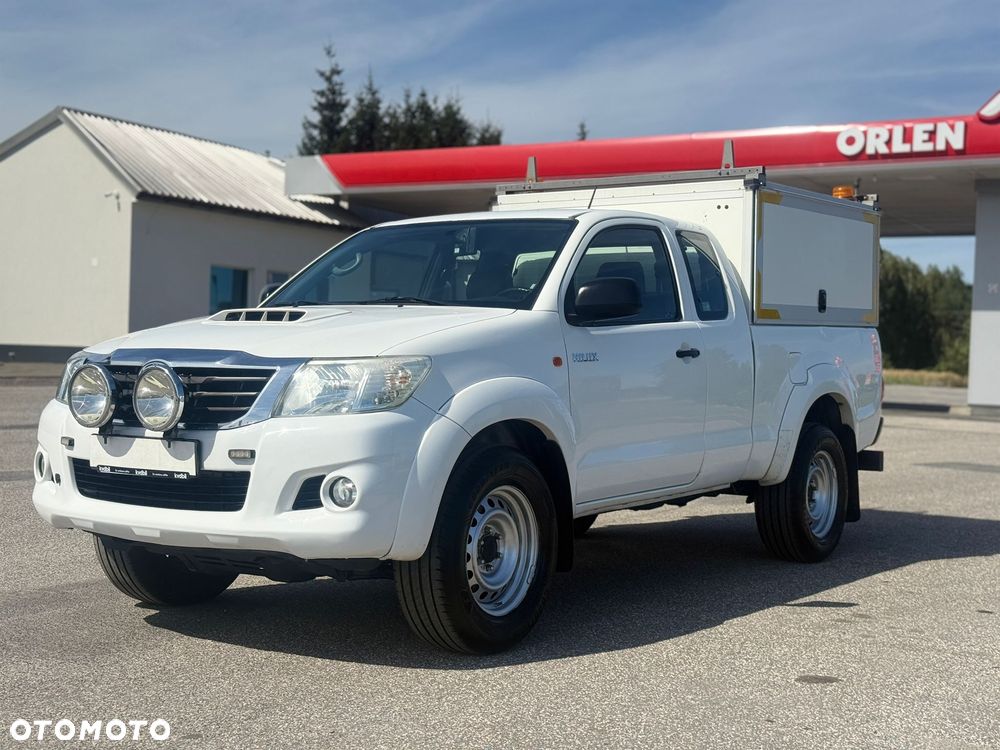 Toyota Hilux - 2