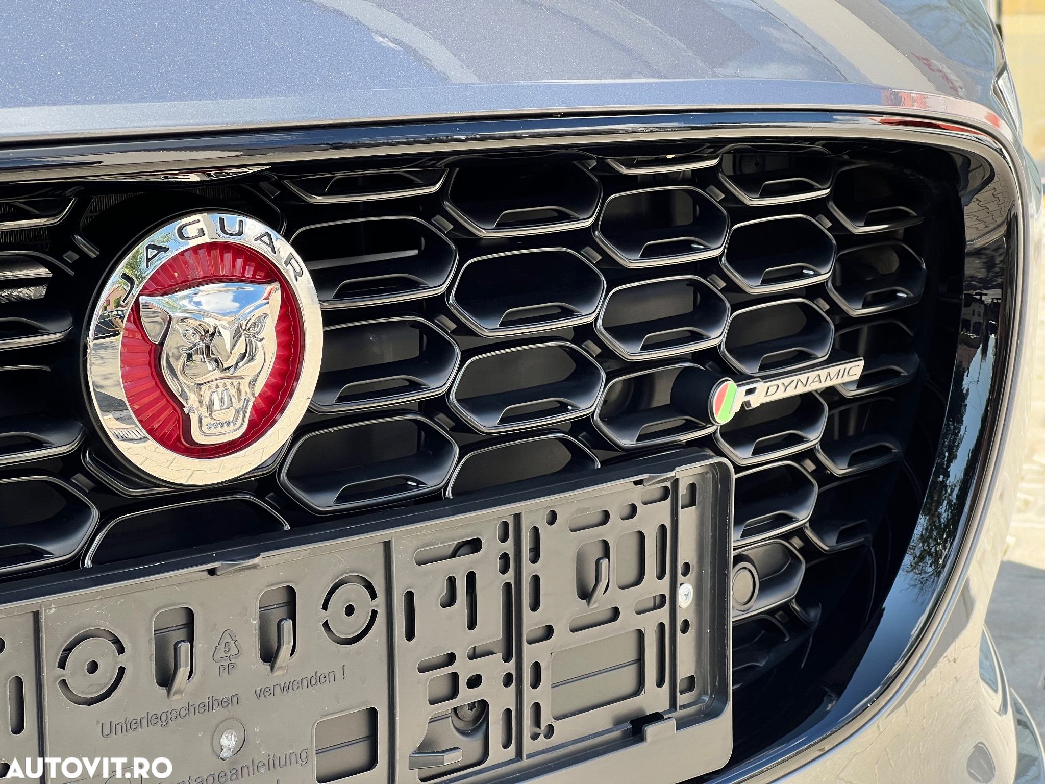 Jaguar F-Type Coupe P300 Aut. R-Dynamic - 34