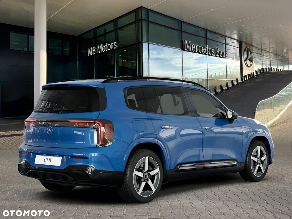 Mercedes-Benz GLB - 3