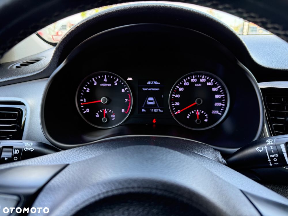 Kia Stonic - 24