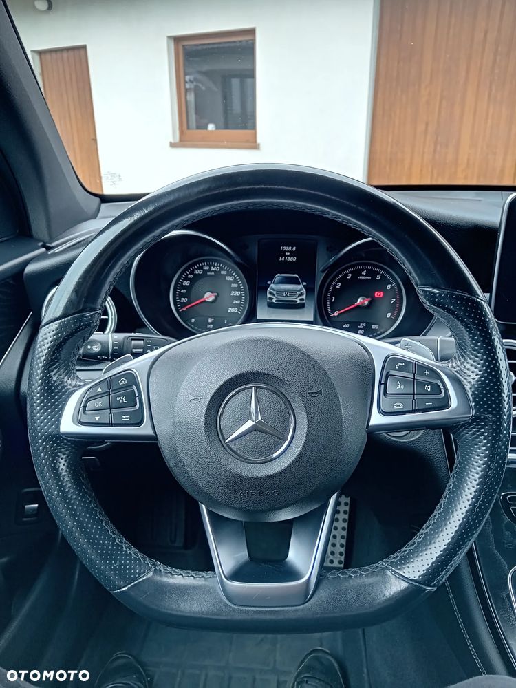 Mercedes-Benz GLC 250 4Matic 9G-TRONIC AMG Line - 34