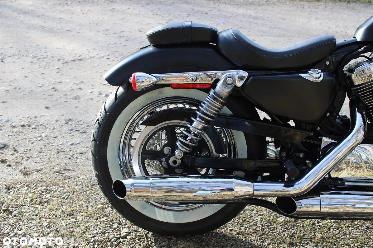 Harley-Davidson Sportster Seventy-Two - 13