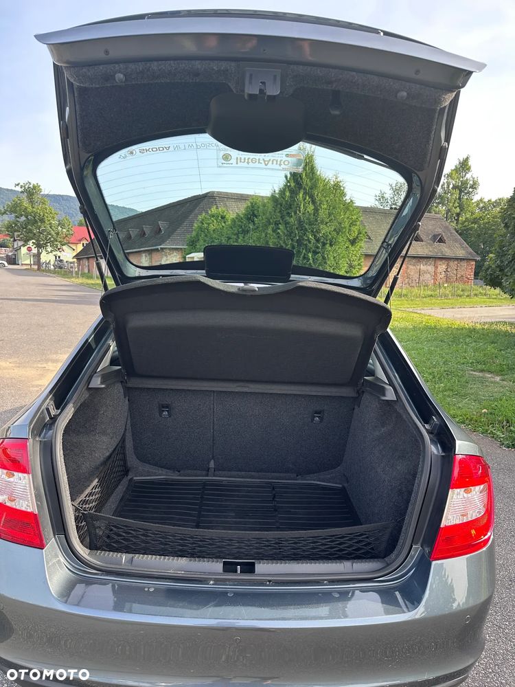 Skoda RAPID 1.2 TSI Ambition - 8