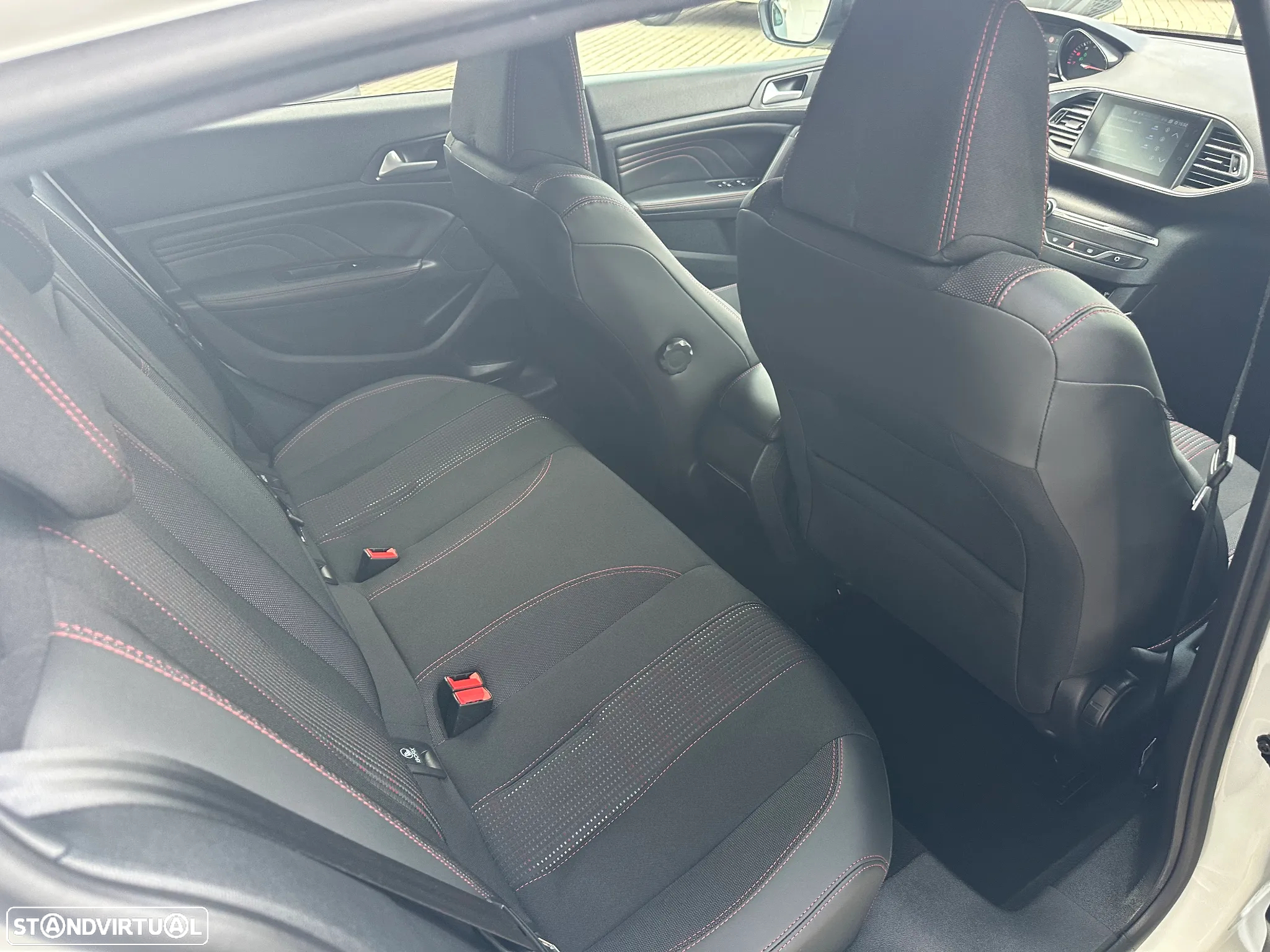 Peugeot 308 PureTech 130 EAT8 GT - 5