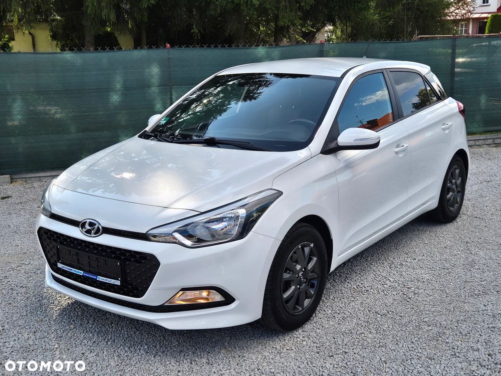 Hyundai i20 1.2 Passion - 12