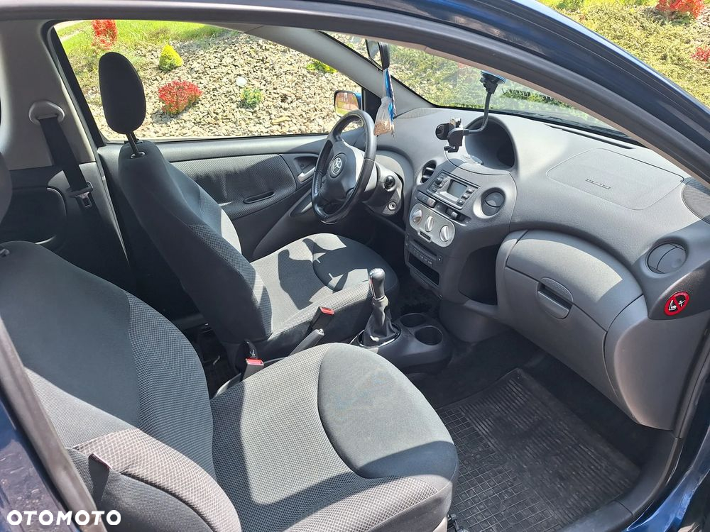 Toyota Yaris - 9