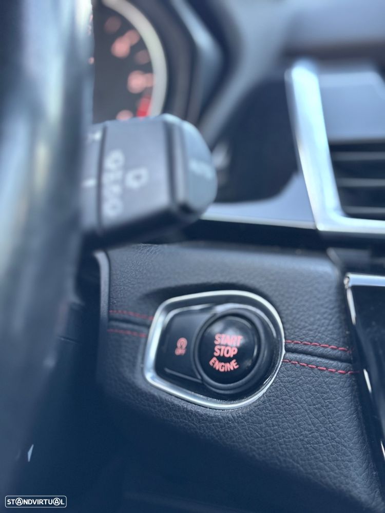 BMW 218 Active Tourer d Line Sport - 17