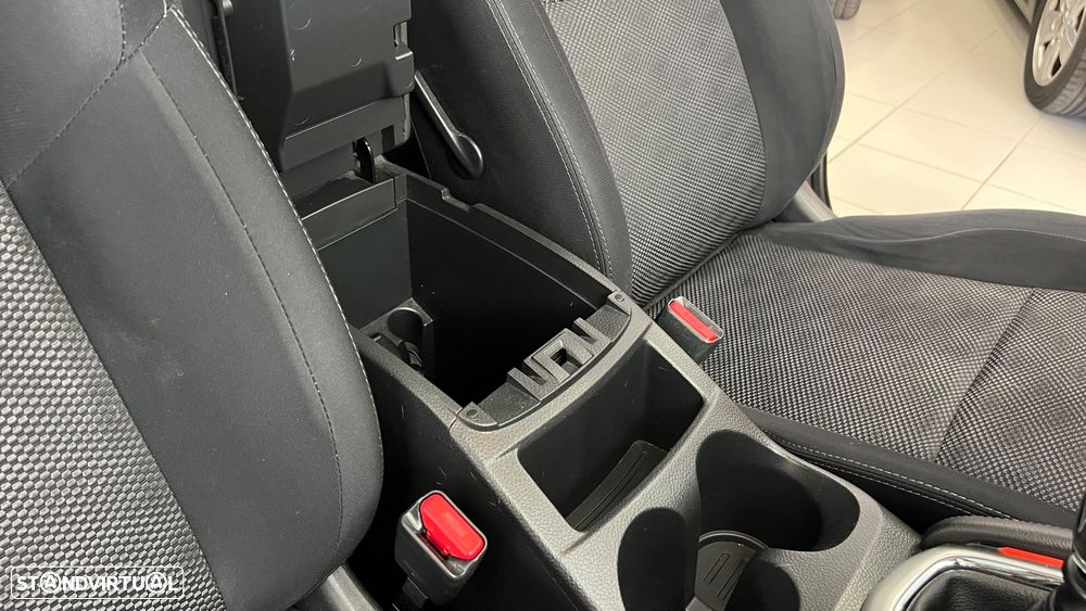 Nissan Qashqai 1.5 dCi Acenta Connect - 32