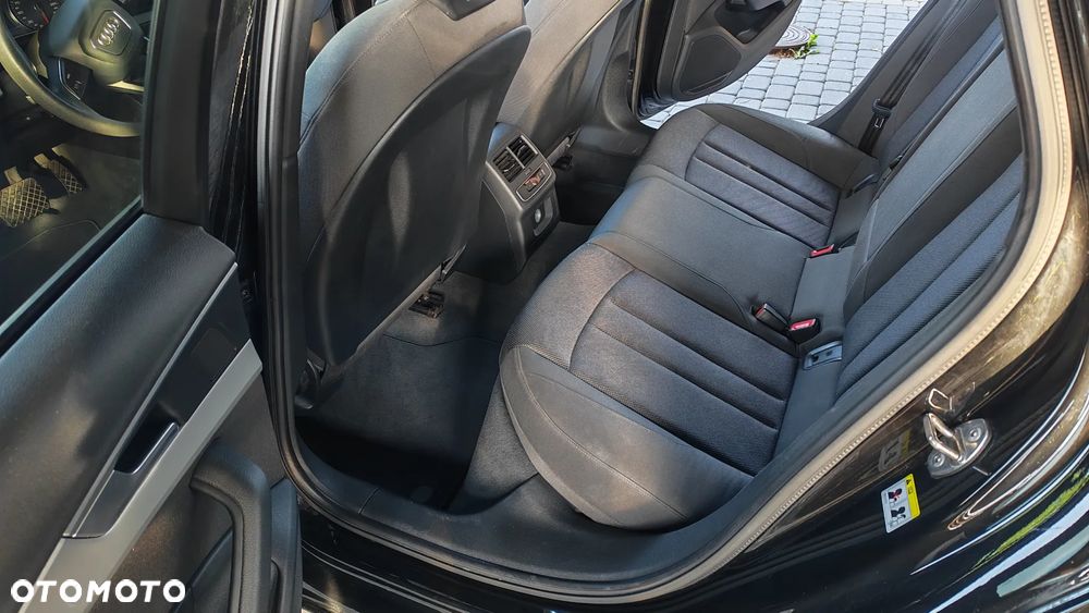 Audi A4 Avant 2.0 TDI S tronic - 15