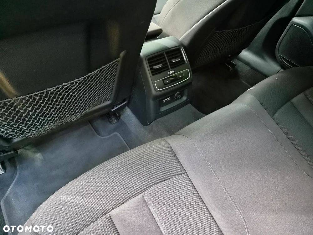 Audi A4 Avant 35 TFSI mHEV - 30