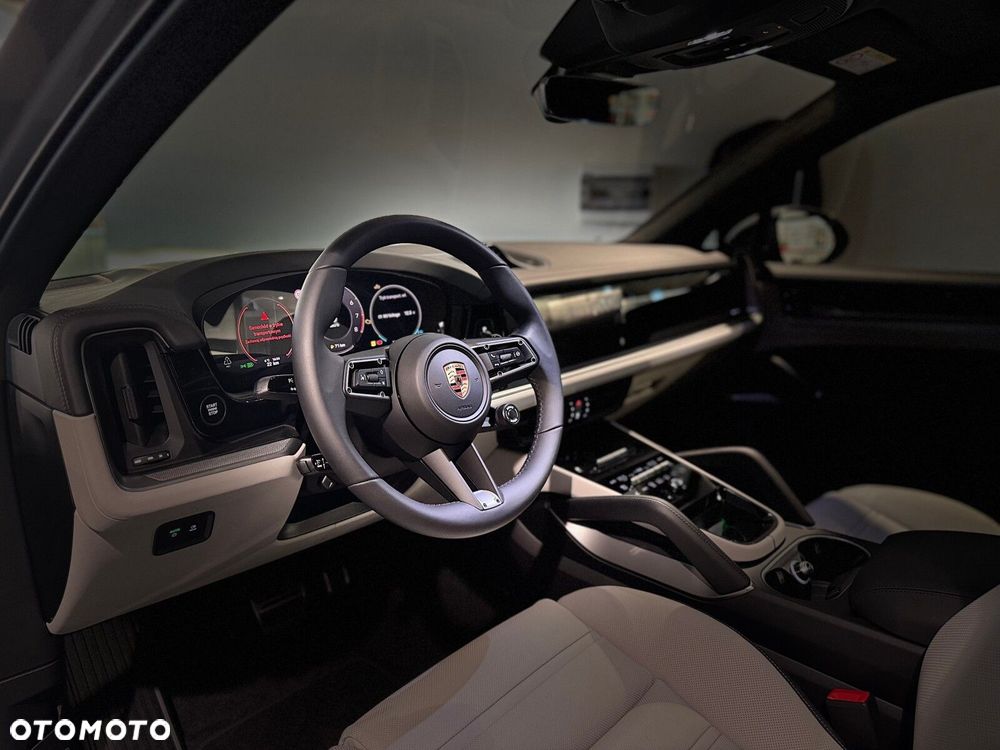 Porsche Cayenne S - 16