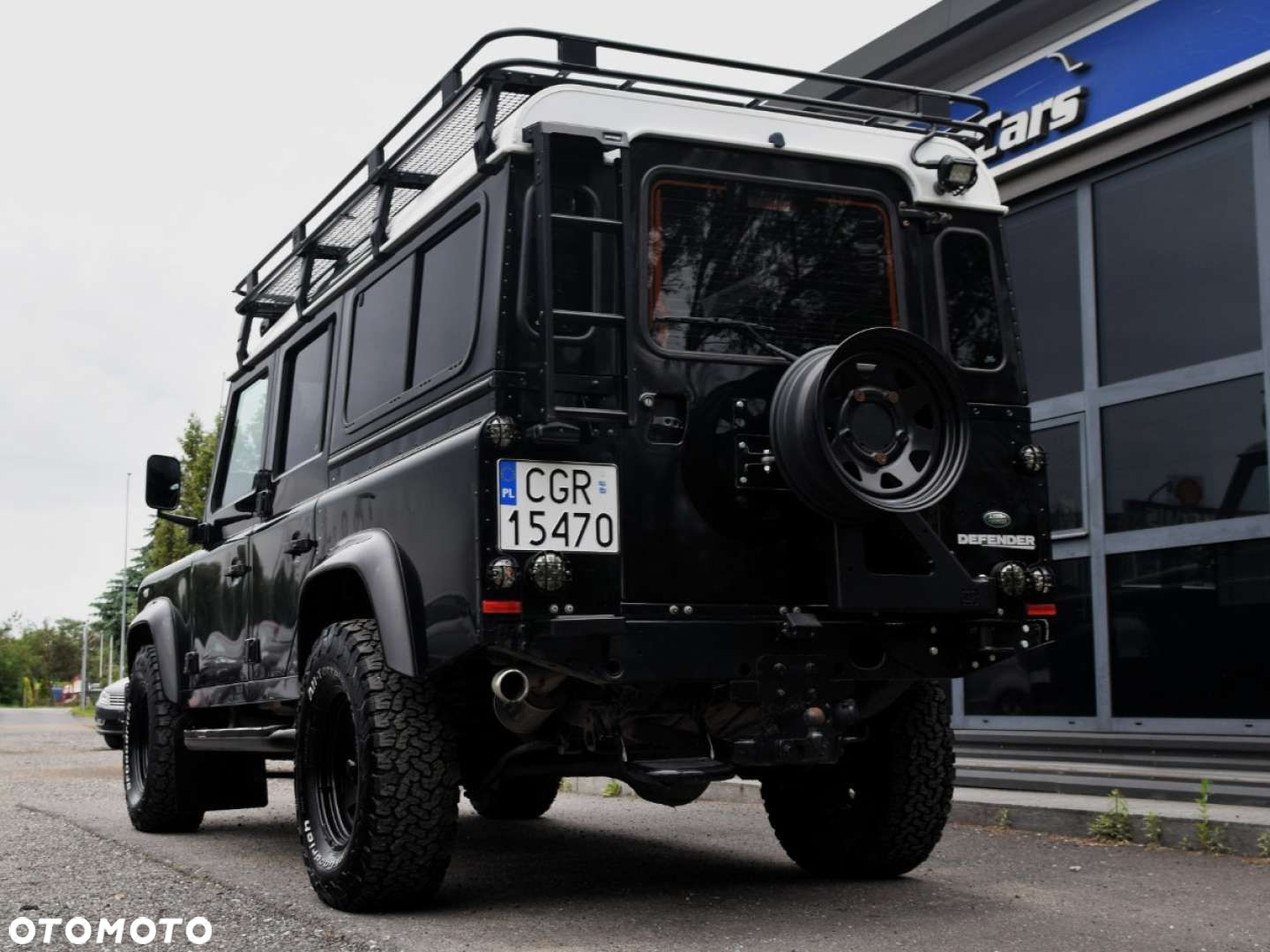 Land Rover Defender - 23