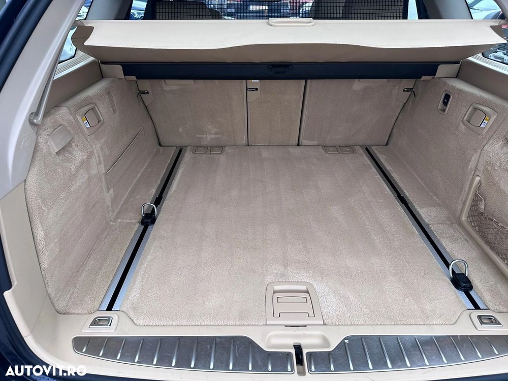 BMW Seria 5 525d xDrive Aut. Luxury Line - 37