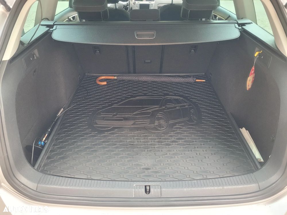 Volkswagen Golf Variant 1.6 TDI BlueMotion Technology Lounge - 11