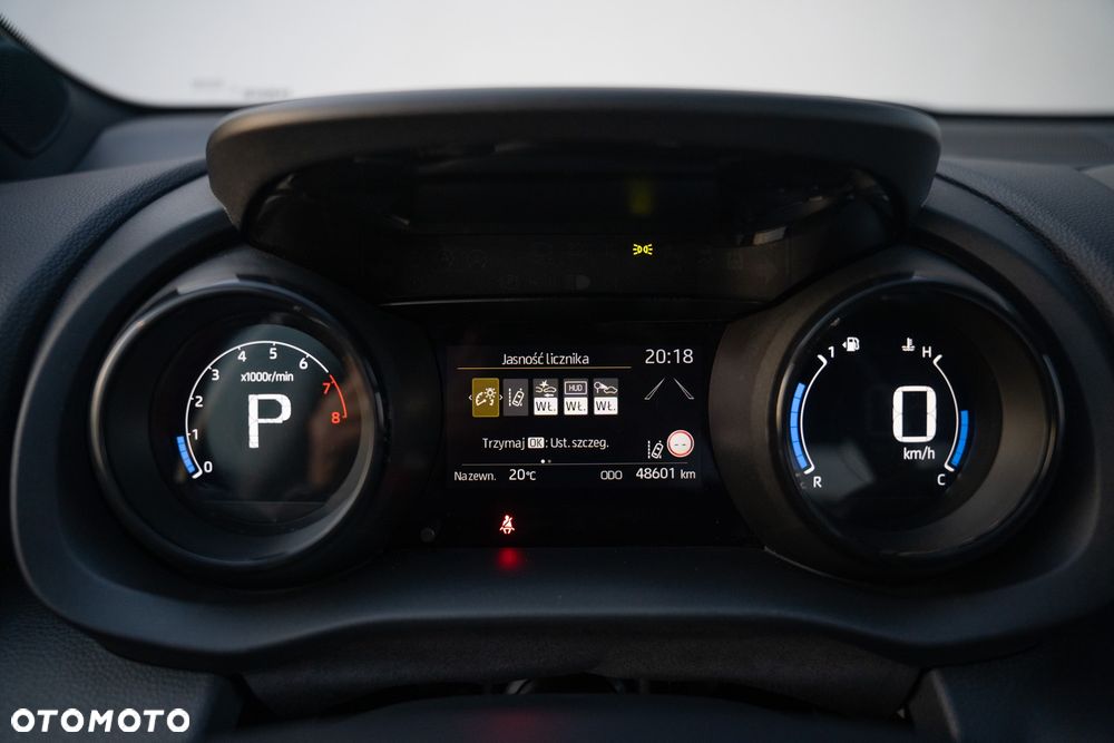 Toyota Yaris 1.5 Premiere Edition CVT - 39
