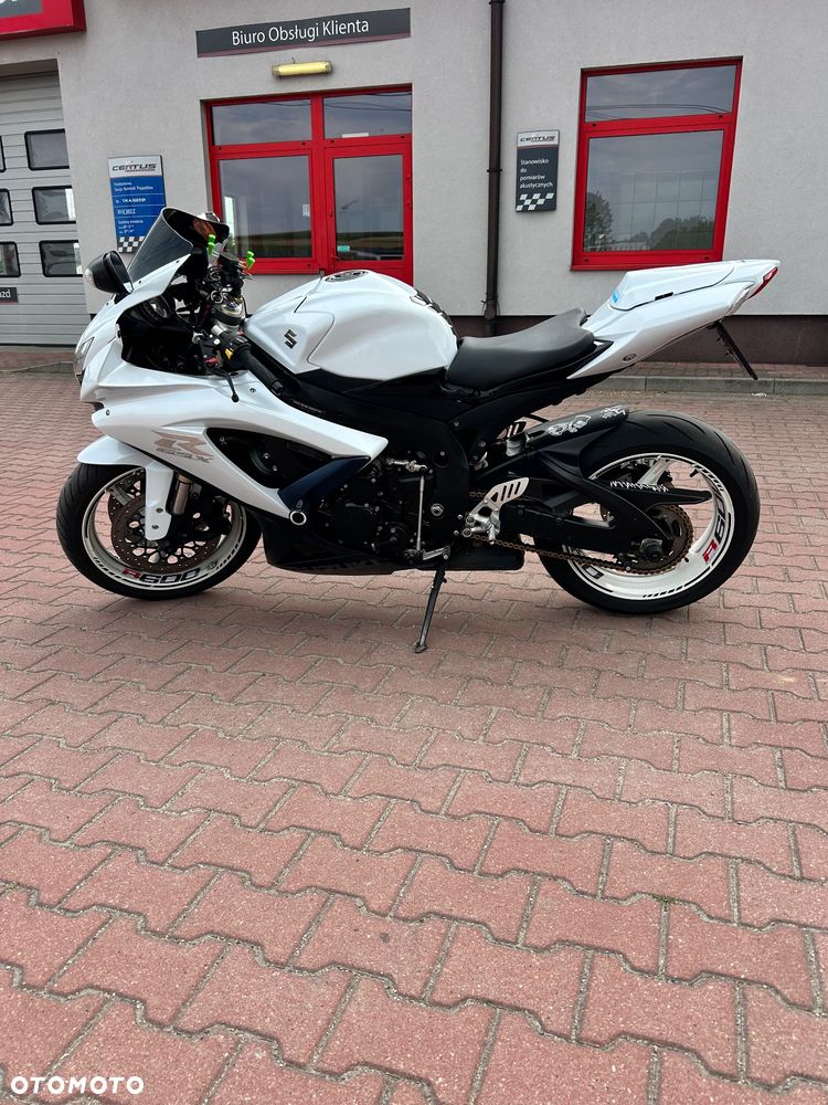 Suzuki GSX-R - 4