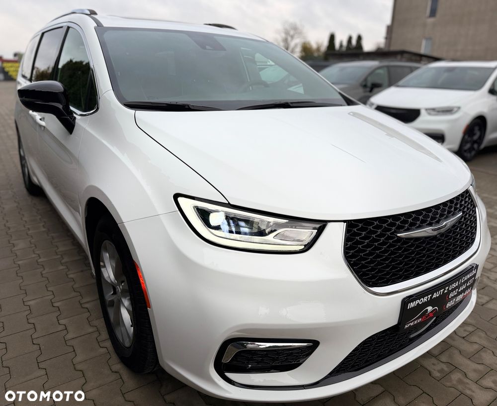 Chrysler Pacifica - 7