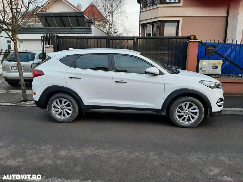 Hyundai Tucson 2.0 CRDI 4WD 6AT Style - 2
