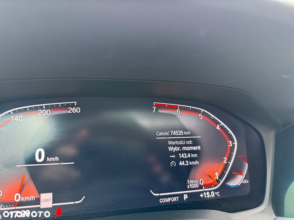 BMW Seria 3 330i - 5