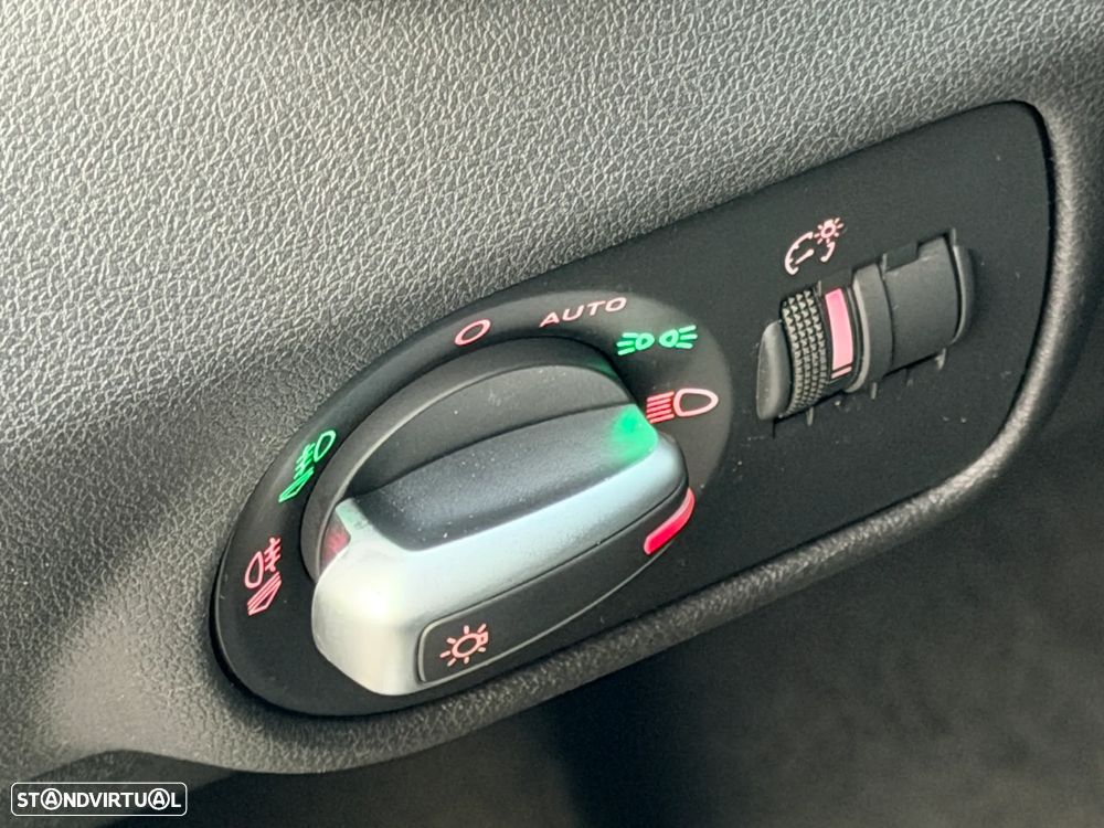 Audi A1 Sportback 1.6 TDI S tronic Ambition - 17