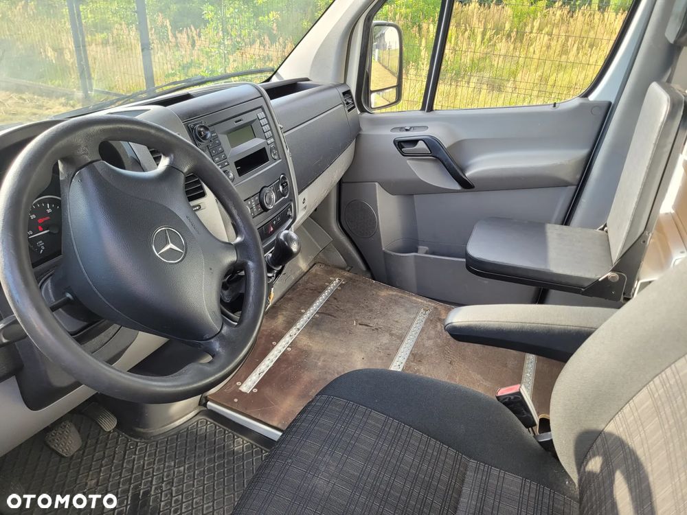 Mercedes-Benz Sprinter - 5