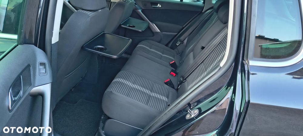 Volkswagen Tiguan 2.0 TDI DPF BlueMotion Technology Trend & Fun - 17