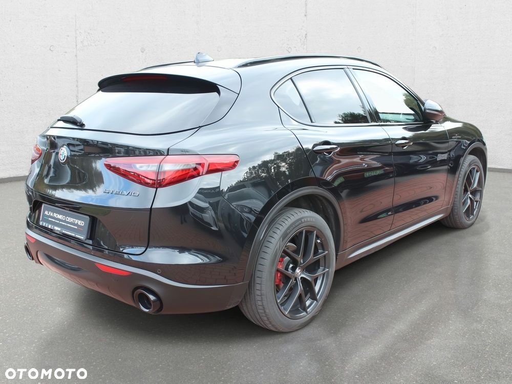 Alfa Romeo Stelvio 2.2 JTDM Veloce Q4 - 5