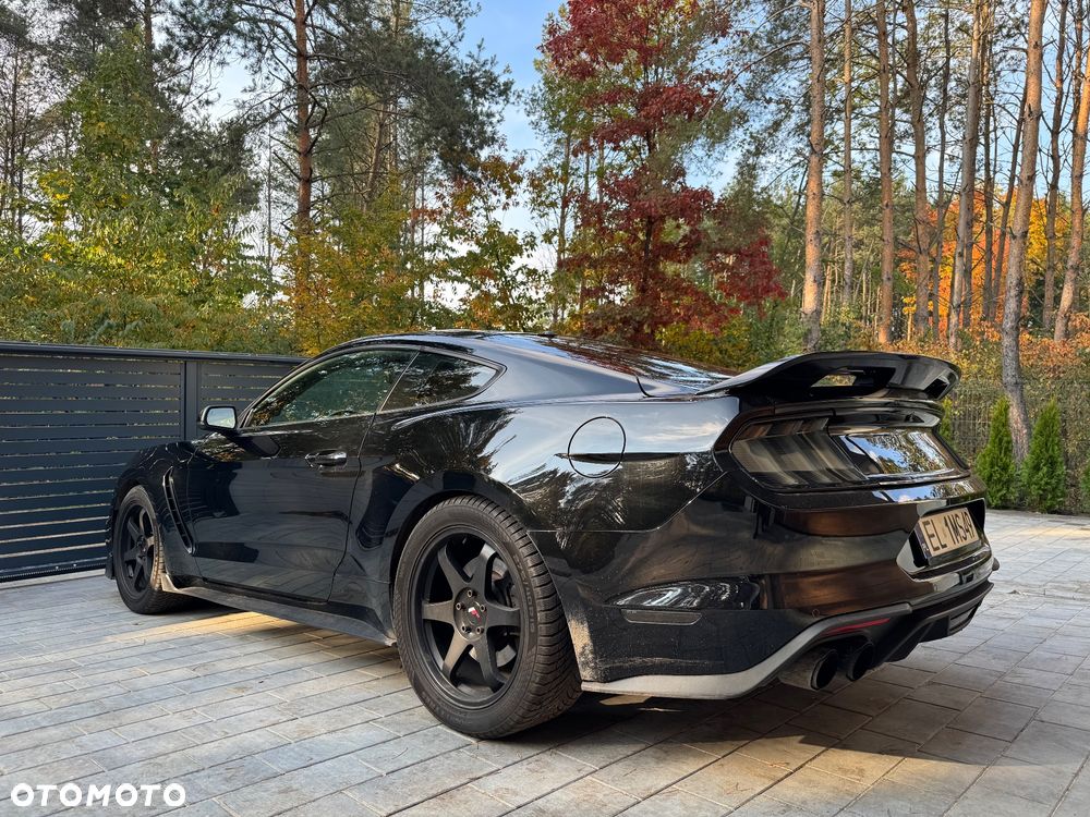Ford Mustang 5.0 V8 GT - 8