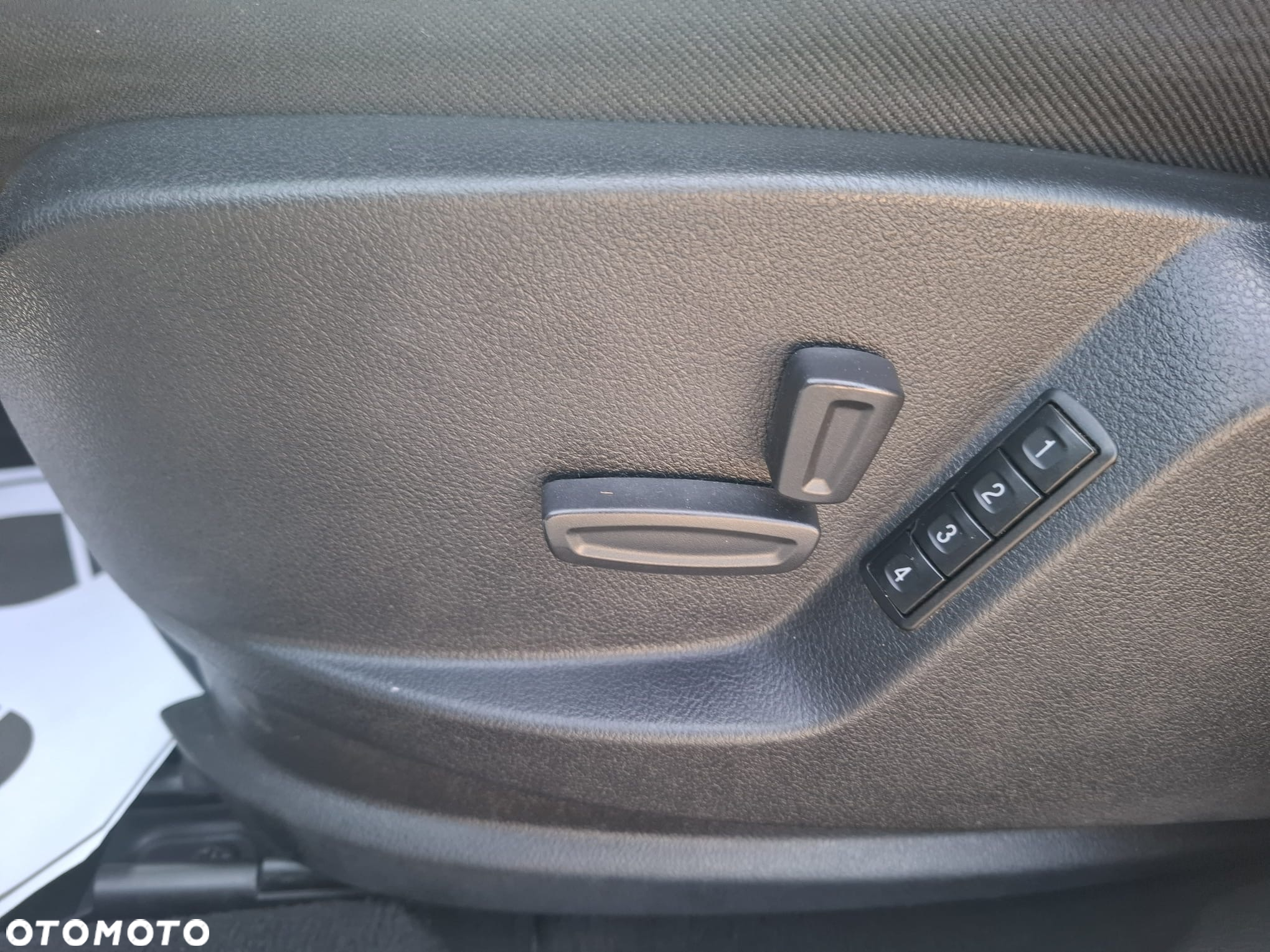 Ford Galaxy - 22