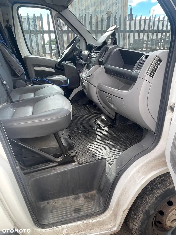 Peugeot BOXER 335 - 10