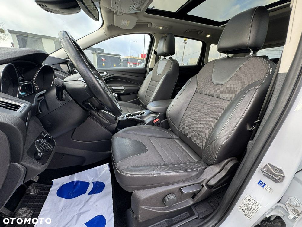 Ford Kuga 2.0 TDCi 2x4 Titanium - 19