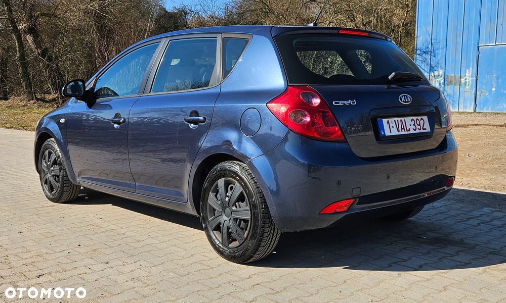 Kia Ceed 1.4 CVVT Attract - 5