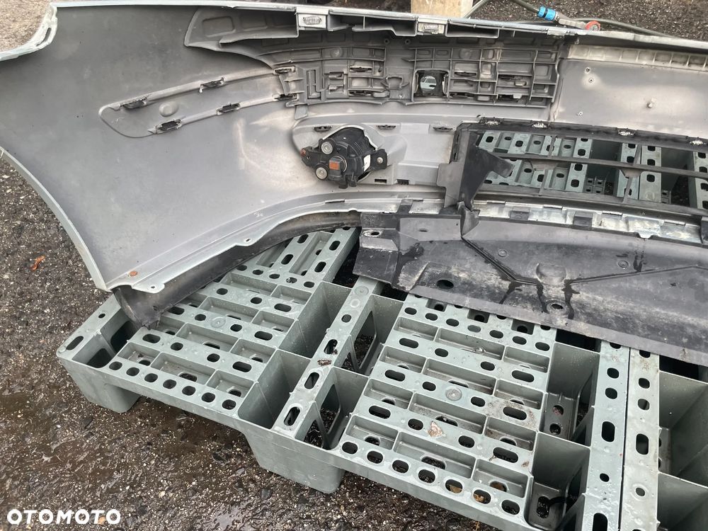 Zderzak przedni Renault Laguna II przed liftingiem, kolor TEB64 - 3