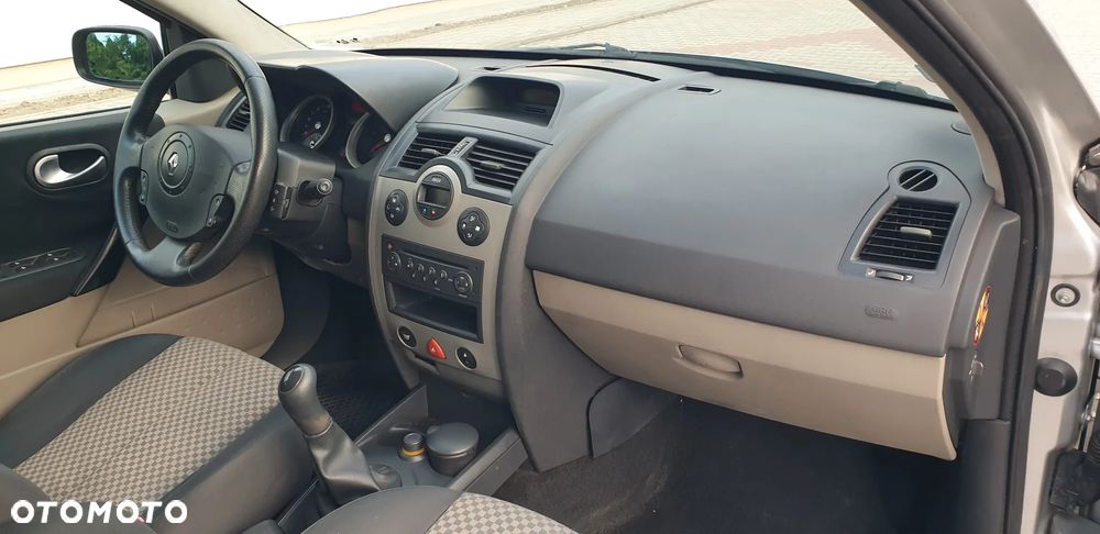 Renault Megane 1.5 dCi Confort Dynamique - 11