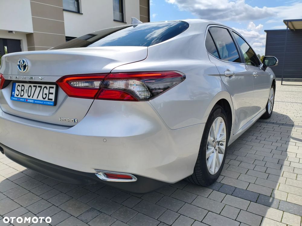 Toyota Camry 2.5 Hybrid Comfort CVT - 25
