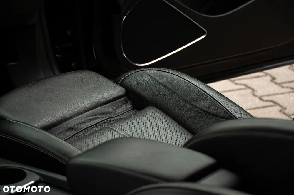 Opel Astra 1.6 Turbo Edition - 37